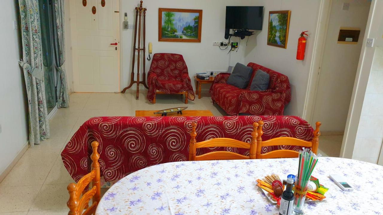 Astrofegia Apartments Near The Sea Agia Marina  Екстер'єр фото