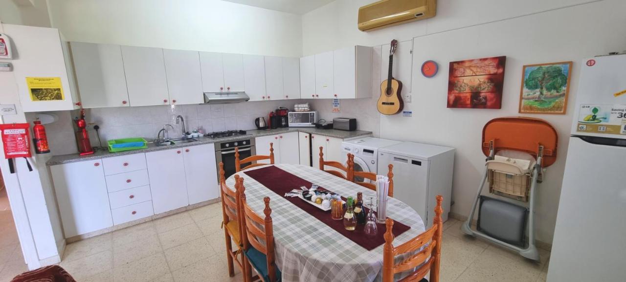 Astrofegia Apartments Near The Sea Agia Marina  Екстер'єр фото