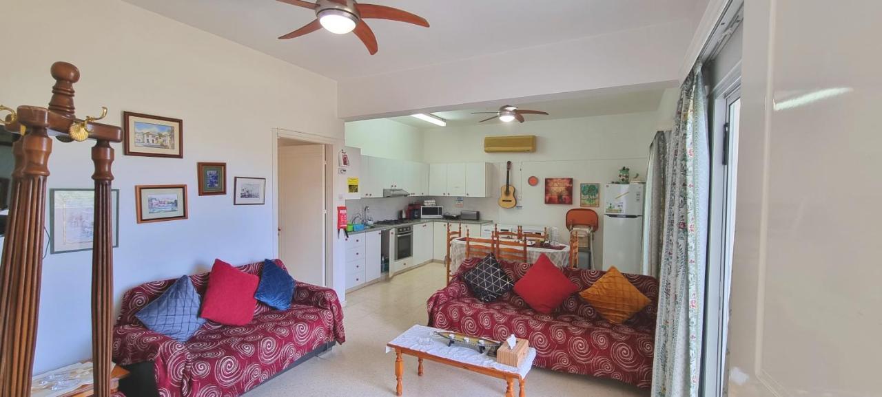 Astrofegia Apartments Near The Sea Agia Marina  Екстер'єр фото