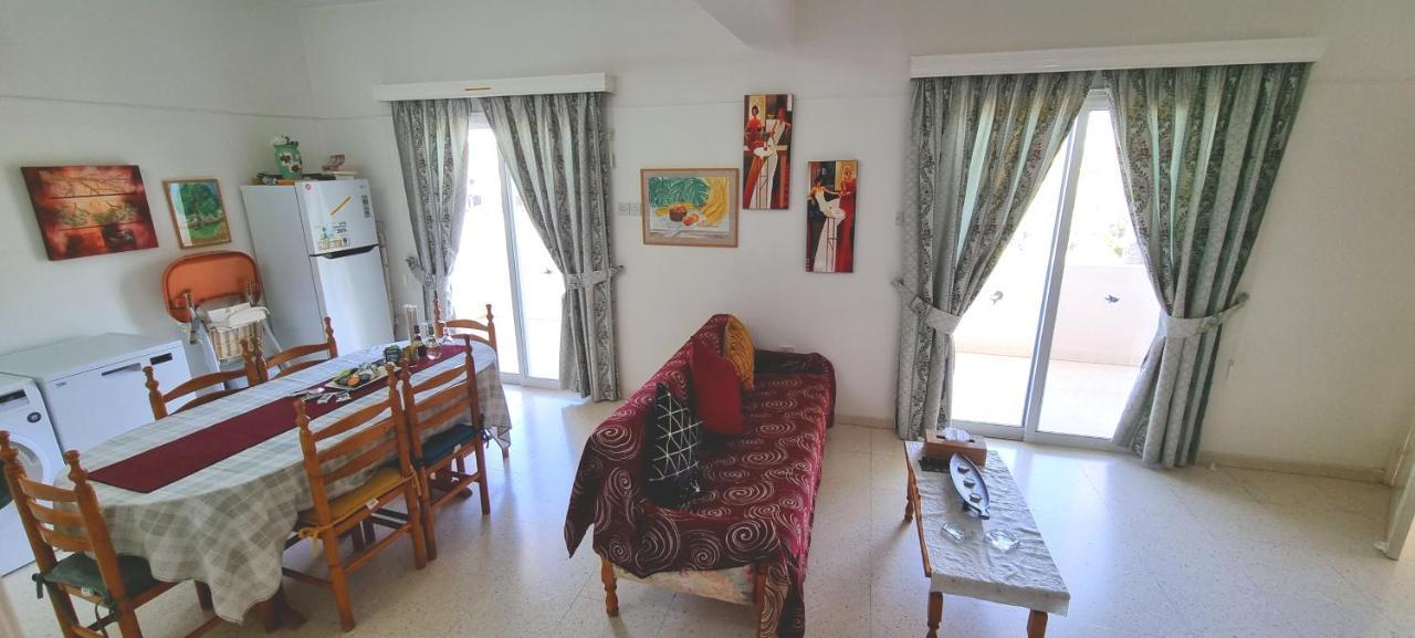 Astrofegia Apartments Near The Sea Agia Marina  Екстер'єр фото