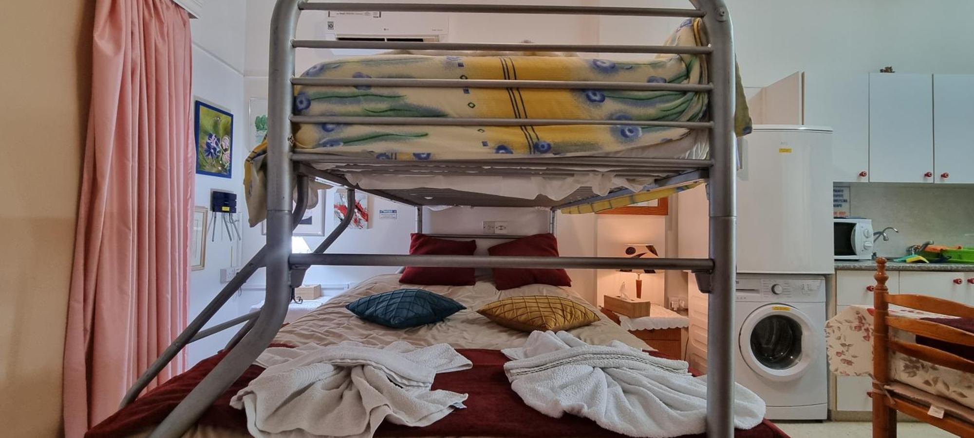 Astrofegia Apartments Near The Sea Agia Marina  Екстер'єр фото